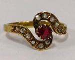 Antigo anel em Ouro 18K com pedra central de Rubi com incrustação de diamantes (10) - faltam 2 - aro 18 - 2,7g