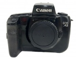 ANTIGA CAMERA FOTOGRÁFICA JAPONESA CANONO EOS A2. CONOFRME FOTOS. NÃO TESTADA E SEM GARANTIAS FUTURAS. MEDINDO 12 X 7 X 15 CM