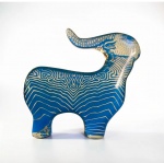 ABRAHAM PALATNIK  Escultura cinética representando bode mitológico em resina de poliéster. Med. 13 cm alt x 14 cm