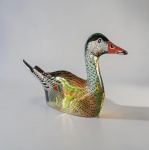 ABRAHAM PALATNIK  Escultura cinética representando marreco em resina de poliéster de manufatura Abraham Palatnik. Med. 8,5  x 18 cm 