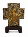 Estela Ogazon ( México 1966-2009): Escultura em madeira e cobre "Cruz dos Milagros/ex-votos".  Med. 25 x 20 cm
