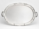 Bandeja com alças em prata sterling 925 . Peso. 2.865 Kg Med. 74 x 48 cm