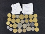 Moedas circuladas do Uruguai e 11 envelopes identificados, 5 Centésimo 1953, 5 Nuevos Pesos 1981, 5 Nuevos Pesos 1980, 50 Centésimos 1976, 50 Pesos 1970, 1 Peso 1968, 10 Pesos 1968, 10 Pesos 1969, 20 Pesos 1970, 2 Centésimos 1953, 10 Centésimos 1953, 2 Pesos 1998, 5 Pesos 2003, 2 Pesos 2007, 2 Pesos 1994, 5 Pesos 2008, 1 Nuevo Peso 1978, 1 Peso 1994, 5 Pesos 2005, 10 Pesos 2000, 500 Nuevos Pesos 1989, 10 Nuevos Pesos 1989, 5 Nuevos Pesos 1989, 50 Nuevos Pesos 1989, 25 Centésimos 1960, 2 Pesos 1994, 5 Pesos 2008, 2 Pesos 1994, 1 Peso 1994, 2 Pesos 1998, 10 Pesos 2011.