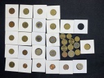 Moedas circuladas de Euro, 1 Cent 2006  França, 1 Cent 2007 – Itália, 2 Cent 1999 – França, 2 Cent 2000 – Espanha, 2 Cent 2010 – Portugal, 5 Cent 2002 – Itália, 5 Cent 2002 – Itália, 5 Cent 2009 – Portugal, 10 Cent 2002  Alemanha, 10 Cent 2002  Alemanha, 10 Cent 2006  Itália, 10 Cent 1999  França, 10 Cent 2002 – Portugal, 20 Cent 2006  Alemanha, 20 Cent 2002  Alemanha, 20 Cent 2009  Áustria, 20 Cent 2002  Itália, 20 Cent 2002  Itália, 20 Cent 2002  Itália, 20 Cent 1999  França, 20 Cent 2002 – Itália, 20 Cent 2002  Itália, 20 Cent 2000  Holanda, 20 Cent 1999  Holanda, 20 Cent 2000  Holanda, 20 Cent 2002 – Portugal, 50 Cent 2001 – Holanda, 1 Euro 1999  Finlândia, 1 Euro 2001  França, 1 Euro 2000  França, 1 Euro 2002  Alemanha, 1 Euro 2002  Alemanha, 1 Euro 2002  Itália, 2 Euros 1999  Finlândia, 2 Euros 2002  Alemanha.