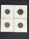 Moedas circuladas da Alemanha Nazista – Segunda Guerra Mundial, 2 Pfennig A  1937, 2 Pfennig A – 1939, 5 Pfennig E  1940, 5 Pfennig  A – 1942. Item não promove ou glorifica violência ou intolerância racial. Está a venda apenas para fins de preservação da memória histórica. Organização do leilão não faz apologia a quaisquer movimentos políticos ou ideológicos, e repudia qualquer ideologia de cunho racista.