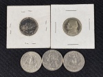 Moedas circuladas dos Estados Unidos da América, Quarter Dollar 1997 D, Quarter Dollar 1969, Quarter Dollar 1986 P, Five Cents 1983 S – Proof Like, Five Cents 1974 S – Proof Like.