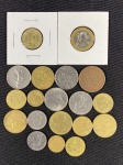 Moedas circuladas da França após 1950, 5 Centimes 1966 x 2, 10 Centimes 1967, 10 Centimes 1975, 10 Centimes 1985, 10 Centimes 1988, 10 Centimes 1997, ½ Franc 1965, ½ Franc 1994, 1 Franc 1960 x 2, 1 Franc 1961, 1 Franc 1974, 10 Francs 1976, 10 Francs 1991.