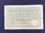 Cédula de 50 (Fünfzig) Reichspennig – Segunda Guerra Mundial – Alemanha – Bastante desgastada, podendo apresentar perdas e rasgos.