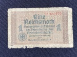 Cédula de 1 (Eine) Reichsmark – Segunda Guerra Mundial – Alemanha – Bastante desgastada, podendo apresentar perdas e rasgos.