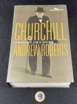 Livro Usado – Churchill – Caminhando com o Destino – Andrew Roberts – 2020.