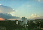 Cartão Postal Santa Cruz do Sul, RS -Entardecer em Santa Cruz do Sul cim o por-do-sol no horizonte do Botucaraí, Foto Felipe Machado, sem uso