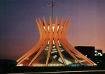 Cartão Postal Brasilia, DF - Vista ao anoitecer da Catedral Metropolitana de Brasilia, Editora Brasilia Card ref. 37, usado, circulado 28/12/1992