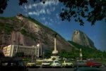 Cartão Postal Rio de Janeiro, RJ - Praça General Tibúrcio com Morro da Urca e Pão de Açúcar ao fundo, Editora Mercator ref. 73, usado, datado 04/11/1983