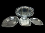 Conjunto vintage em metal com 3 travessas para servir e petisqueira - 37 cm x 23,5 cm a maior. (marcas de uso).