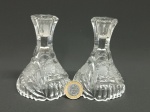 Par de castiçais em vidro trabalhado - 11,5 cm alt.
