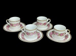 Conjunto vintage com 4 xícaras para café e seus respectivos pires, em porcelana vintage nacional, com decoração floral.
