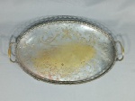 Bandeja vintage, oval, em metal, com bordas rendilhadas, marca Rebouças - 46 cm x 30 cm/ 5,5 cm alt. (com desgastes - favor verificar).