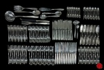Faqueiro vintage em inox marca Eberle, composto de: 12 garfos e 12 facas para entrada, 12 garfos e 12 espátulas para pescado, 10 garfos e 12 facas para prato principal, 13 colheres para cafezinho, 12 colheres para chá, 12 colheres para sobremesa, 12 colheres para sopa e 9 talheres de servir. total 128 peças