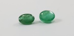 Lote de 2 Esmeraldas Brasileira Verde 1,82 ct 100% Natural. Peso total: 1,82 ct. Dimensão: 7 x 5 mm. Cor: Verde . Lapidação: Oval Facetada . Tratamento: 100% Natural  . Código: F-1096