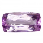 Kunzita  Rosa 3,8 ct 100% Natural. Peso total: 3,8 ct. Dimensão: 12,1 x 6,39 x 5,41 mm. Cor: Rosa . Lapidação: Retangular facetado . Tratamento: 100% Natural  . Código: F-1470