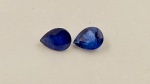 Par de Safira Azul 2,81 ct com tratamento Glass Filled. Peso total: 2,81 ct. Dimensão: 8 x 6 / 8 x 6 mm. Cor: Azul . Lapidação: Gota.  Quantidade de pedras: 2 unidades  Código: 3730