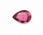 Turmalina Rosa 0,93 ct 100% Natural. Peso total: 0,93 ct. Dimensão: 8 x 6 mm. Cor: Rosa . Lapidação: Gota. Quantidade : 1 unidade. Código: 3767