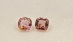 Par de Turmalina  Rosa 1,32 ct 100% Natural. Peso total: 1,32 ct. Dimensão: 5,5 x 5,5 / 7 x 5 mm. Cor: Rosa . Lapidação: Quadrado.  Quantidade de pedras: 2 unidades  Código: 3751