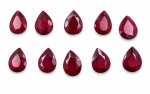 Lote exclusivo de Rubi Vermelho 13,7 ct.  Natural com tratamento Glass filled. Peso total: 13,7 ct. Dimensão: 8 x 6  mm. Cor: Vermelho . Lapidação: Gota.  Quantidade: 10 unidades.Tratamento Glass Filled  Código: 3774