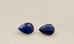 Par de Safira Azul Natural com glass filled 4,1 ct. Peso total: 4,1 ct. Dimensão: 9 x 7 / 9 x 7 mm. Cor: Azul Natural com glass filled . Lapidação: Gota.  Quantidade de pedras: 2 unidades  Código: 3743