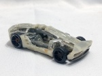 HOT WHEELS - Hot Wheels Split Decision, identificado pelo seu design de carroceria transparente e estrutura interna visível. O modelo é da escala 1:64 e faz parte da série X-Raycers, caracterizada por materiais translúcidos. Detalhes conforme fotos, _(ºLº)_ Caso necessite, tire todas suas dúvidas via atendimento personalizado por WhatsApp: (11) 98681-9377. Não deixe para última hora! Antecipadamente agradecemos pelo seu lance. Sem testes ou garantias futuras de originalidade, funcionalidade, material ou procedência.