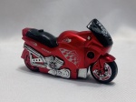 Isqueiro recarregável em formato de motocicleta, comumente identificado como modelo G650. Possui acabamento na cor vermelha com detalhes em prata e preto, apresentando decalques de chamas e xadrez. Detalhes conforme fotos, _(ºLº)_ Caso necessite, tire todas suas dúvidas via atendimento personalizado por WhatsApp: (11) 98681-9377. Não deixe para última hora! Antecipadamente agradecemos pelo seu lance. Sem testes ou garantias futuras de originalidade, funcionalidade, material ou procedência.
