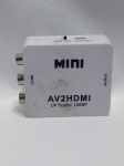 Conversor de vídeo que transforma sinais analógicos RCA (AV) em sinal digital HDMI. Suporta resoluções de saída de até 1080p, permitindo melhor qualidade de imagem em TVs modernas. É ideal para conectar dispositivos antigos, como consoles de videogame, videocassetes ou filmadoras, a TVs novas com entrada HDMI. Detalhes conforme fotos, _(ºLº)_ Caso necessite, tire todas suas dúvidas via atendimento personalizado por WhatsApp: (11) 98681-9377. Não deixe para última hora! Antecipadamente agradecemos pelo seu lance. Sem testes ou garantias futuras de originalidade, funcionalidade, material ou procedência.