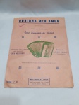 Antiga partitura `Dorinha Meu Amor` composta por José Francisco de Freitas, arranjo de Mário Mascarenhas transcrita para acordeon nos anos 50. Detalhes conforme fotos, _(ºLº)_ Caso necessite, tire todas suas dúvidas via atendimento personalizado por WhatsApp: (11) 98681-9377. Não deixe para última hora! Antecipadamente agradecemos pelo seu lance. Sem testes ou garantias futuras de originalidade, funcionalidade, material ou procedência.
