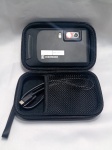 FUNCIONANDO - PRODUTO NOVO - Câmera Térmica Hikmicro Pocket2 portátil, projetada para diagnósticos rápidos de temperatura e resolução de problemas técnicos. O dispositivo possui conectividade Wi-Fi e Bluetooth para transferência de dados e análise em tempo real. O kit inclui uma bolsa de transporte robusta, um cabo USB-C para carregamento e uma alça de pulso para segurança. Detalhes conforme fotos, _(ºLº)_ Caso necessite, tire todas suas dúvidas via atendimento personalizado por WhatsApp: (11) 98681-9377. Não deixe para última hora! Antecipadamente agradecemos pelo seu lance. Sem testes ou garantias futuras de originalidade, funcionalidade, material ou procedência.