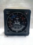 Sonar de pesca Fisherman 360A vintage com mostrador analógico. O dispositivo funciona como uma sonda de profundidade, exibindo tanto a profundidade da água quanto a estrutura do fundo. Possui interruptores para luz de alarme e faixa de profundidade (60/360). Detalhes conforme fotos, _(ºLº)_ Caso necessite, tire todas suas dúvidas via atendimento personalizado por WhatsApp: (11) 98681-9377. Não deixe para última hora! Antecipadamente agradecemos pelo seu lance. Sem testes ou garantias futuras de originalidade, funcionalidade, material ou procedência.
