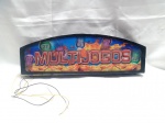 Painel luminoso de teste ou marcação para máquinas de jogos de azar do tipo `Multi Jogos`. O painel apresenta uma arte gráfica com bolas de bingo numeradas e moedas, com a inscrição `MULTI JOGOS` em destaque. Aprox. 13 x 42cm. Sem testes. Detalhes conforme fotos, _(ºLº)_ Caso necessite, tire todas suas dúvidas via atendimento personalizado por WhatsApp: (11) 98681-9377. Não deixe para última hora! Antecipadamente agradecemos pelo seu lance. Sem testes ou garantias futuras de originalidade, funcionalidade, material ou procedência.
