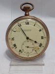 FUNCIONANDO - Relógio de bolso antigo da marca Financial. O item possui diâmetro de 55mm e é chapeado a ouro com garantia de 20 anos.O mostrador apresenta números romanos e um subdial de segundos funcional. Detalhes conforme fotos, _(ºLº)_ Caso necessite, tire todas suas dúvidas via atendimento personalizado por WhatsApp: (11) 98681-9377. Não deixe para última hora! Antecipadamente agradecemos pelo seu lance. Sem testes ou garantias futuras de originalidade, funcionalidade, material ou procedência.