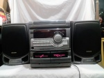 VEJA VÍDEO! Sistema de som antigo Aiwa NSX-522, conhecido por sua potência de 700W PMPO TOCA FITAS / TOCA CD / RADIO. Detalhes conforme fotos, _(ºLº)_ Caso necessite, tire todas suas dúvidas via atendimento personalizado por WhatsApp: (11) 98681-9377. Não deixe para última hora! Antecipadamente agradecemos pelo seu lance. Sem testes ou garantias futuras de originalidade, material, legitimidade ou procedência.