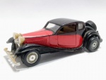 Modelo colecionável de carro em miniatura (die-cast) do Bugatti T 50 de 1933,  na escala 1:43. Detalhes conforme fotos, _(ºLº)_ Caso necessite, tire todas suas dúvidas via atendimento personalizado por WhatsApp: (11) 98681-9377. Não deixe para última hora! Antecipadamente agradecemos pelo seu lance. Sem testes ou garantias futuras de originalidade, funcionalidade, material ou procedência.