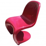 Antiga Cadeira do Design Verner Panton Phanton chair série inicial em 1967/68 em resina de poliéster moldada a frio reforçada com fibra de vidro e pintada em vermelho. Detalhes conforme fotos, _(ºLº)_ Caso necessite, tire todas suas dúvidas via atendimento personalizado por WhatsApp: (11) 98681-9377. Não deixe para última hora! Antecipadamente agradecemos pelo seu lance. Sem testes ou garantias futuras de originalidade ou procedência. SOMENTE RETIRADA, São Paulo Capital (Bairro Tatuapé, com prazo de 7 dias, após esse prazo, cobrança de diária de R$ 100,00 pela estadia)