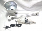 Luminária de mesa articulável na cor branca da marca Iutec. Luminária com 15cm de diâmetro e parte articulada 72cm. Sem testes. Detalhes conforme fotos, _(ºLº)_ Caso necessite, tire todas suas dúvidas via atendimento personalizado por WhatsApp: (11) 98681-9377. Não deixe para última hora! Antecipadamente agradecemos pelo seu lance. Sem testes ou garantias futuras de originalidade ou procedência.