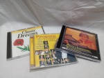 Lote com 3 CDs incluindo Pavarotti & Friends for the children of Libéria, Classic Dreams e Música e Sensibilidade de Margarida Chevrand. Detalhes conforme fotos, _(ºLº)_ Caso necessite, tire todas suas dúvidas via atendimento personalizado por WhatsApp: (11) 98681-9377. Não deixe para última hora! Antecipadamente agradecemos pelo seu lance. Sem testes ou garantias futuras de originalidade, material ou procedência.