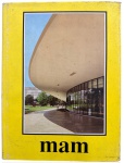 LIVRO O MUSEU DE ARTE MODERNA DE SÃO PAULO  MAM, edição patrocinada pelo Banco Safra, ricamente ilustrado com fotografias coloridas e em preto e branco do acervo, arquitetura e exposições do museu. Capa dura. Medidas: 28  21 cm.