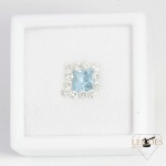 Conjunto Para Pingente com 1 Agua Marinha. Aprox. (0,49Cts), (4,5mm x 4,4mm). E 12 Diamantes. Aprox.