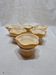 Jogo de 6 cumbucas de sobremesa em cerâmica vitrificada. Medindo 10cm x 7,5cm de altura.