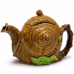 CERÂMICA - Bule em formato de caracol em cerâmica vitrificado, tampa com bicados. Med. 17x22x12 cm. Made in Japan.
