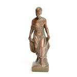 Escultura Dama 13 cm.
