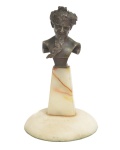 Escultura???? bronze com 17 cm