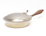 Cata migalhas metal com madeira