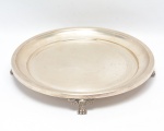 Salva em metal com 27 cm.